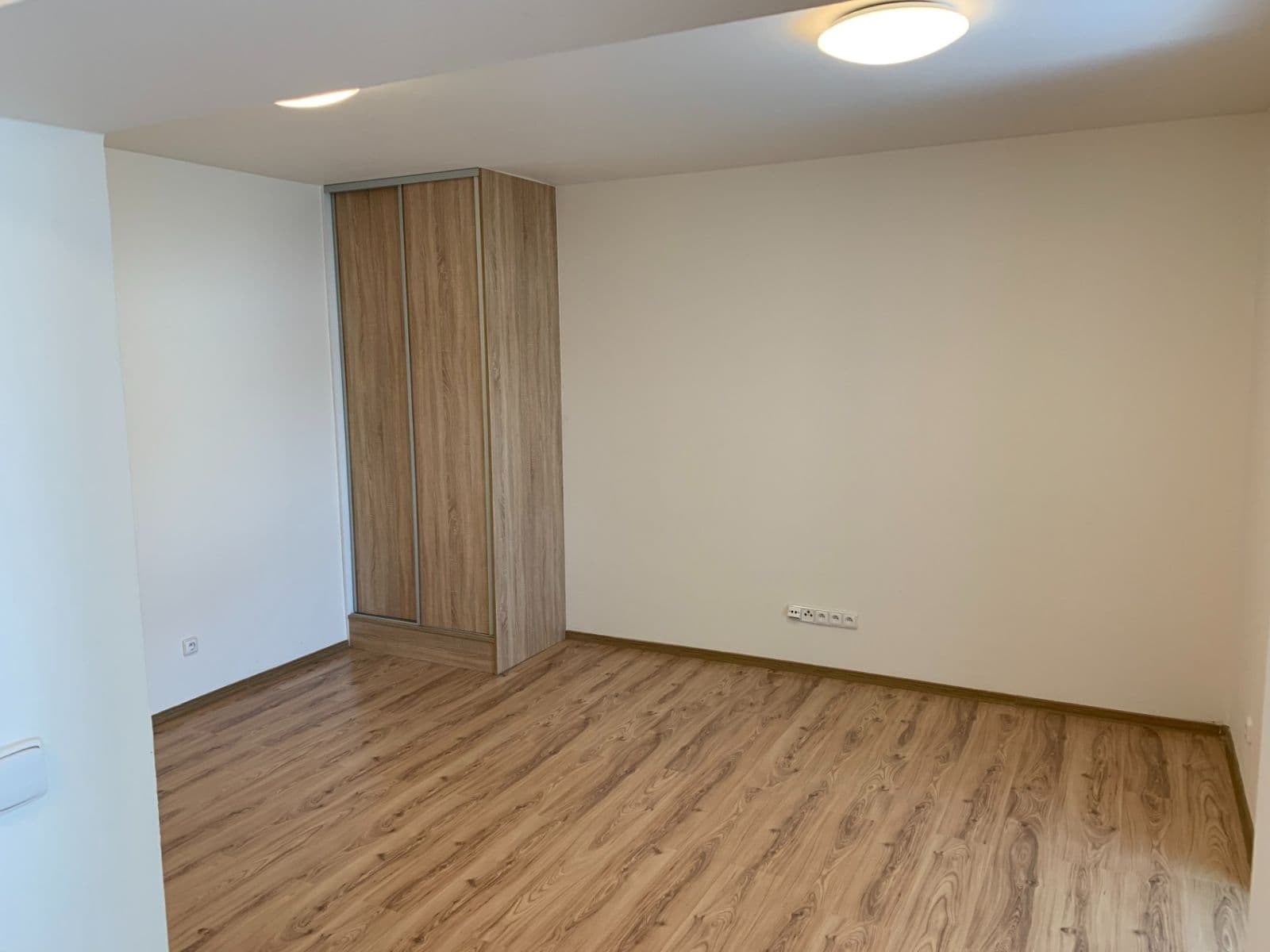 Prodej bytu 3+1 141 m², Cementářská, Praha, Praha Prodej bytu 3+1 141 m², Cementářská, Praha, Praha