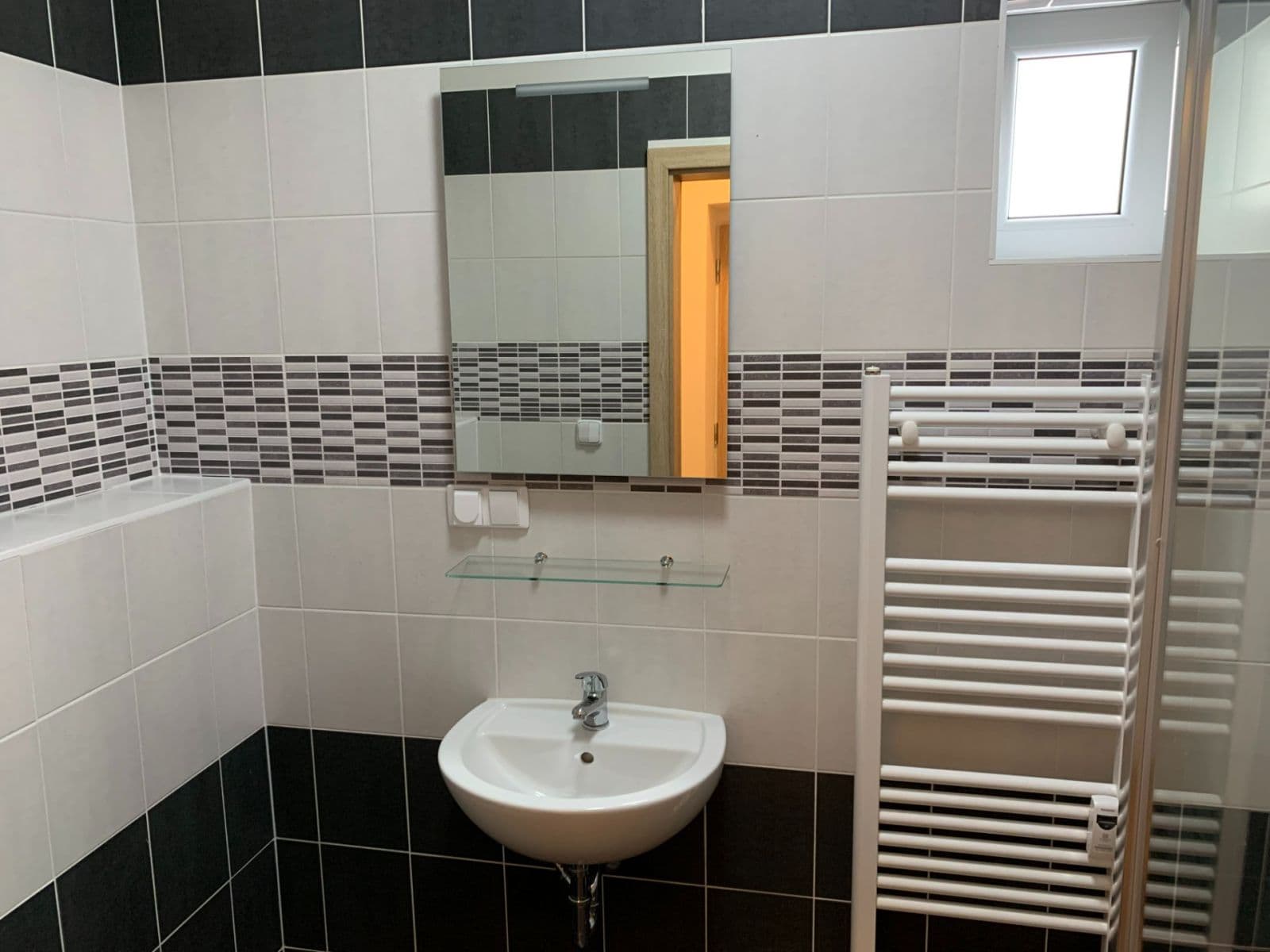 Prodej bytu 3+1 141 m², Cementářská, Praha, Praha Prodej bytu 3+1 141 m², Cementářská, Praha, Praha