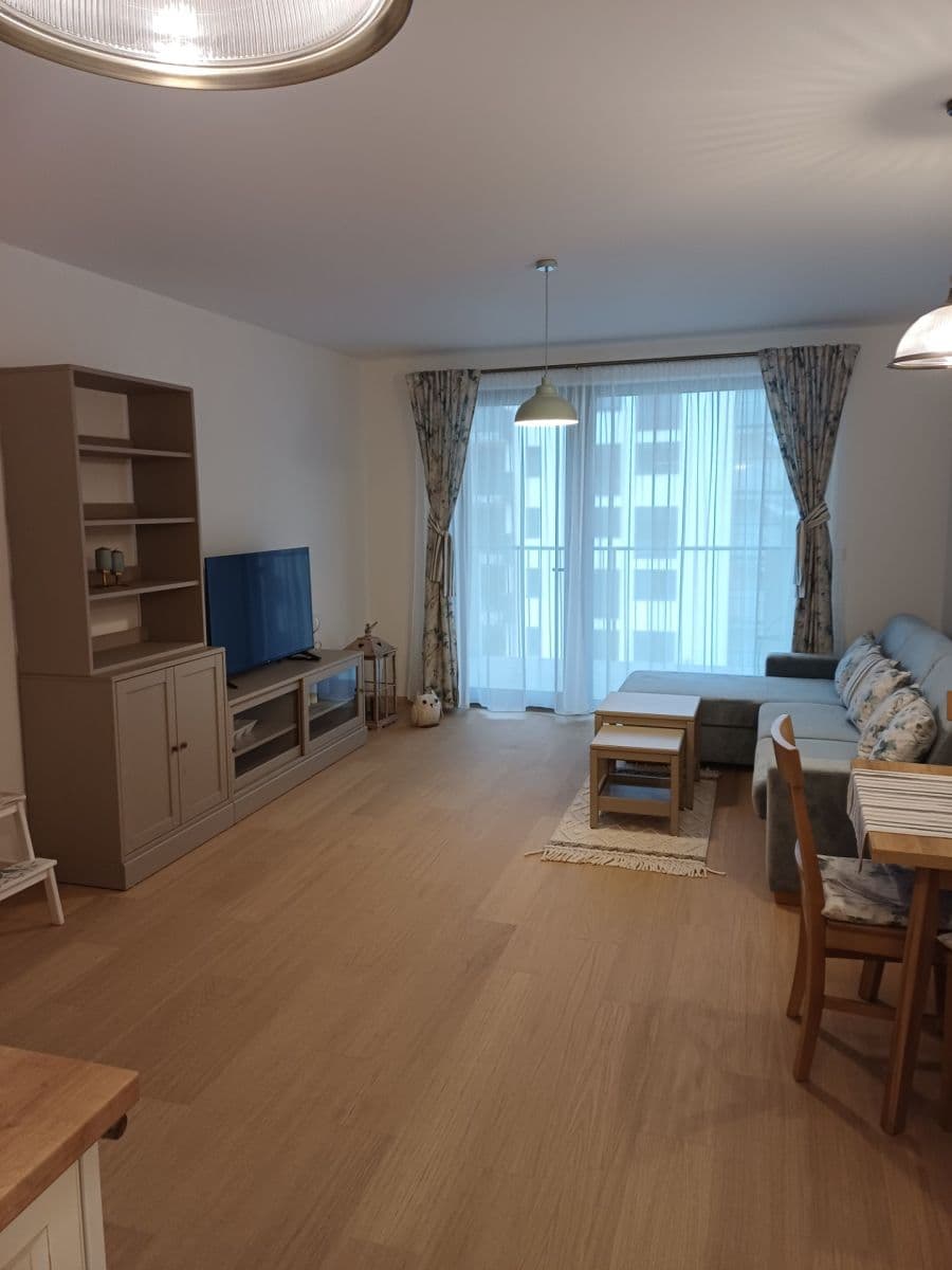 Pronájem bytu 2+1 53 m², Ružinov, Bratislavský kraj Pronájem bytu 2+1 53 m², Ružinov, Bratislavský kraj