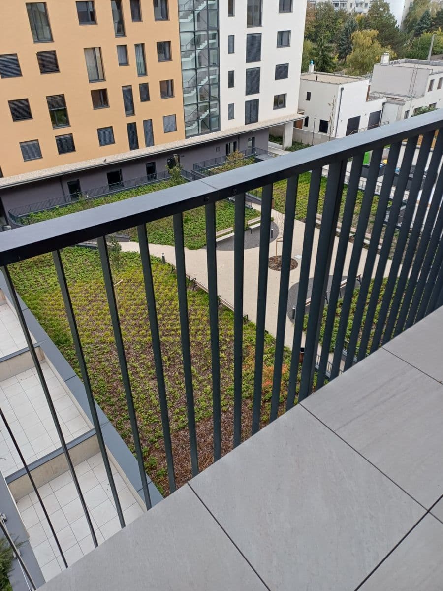 Pronájem bytu 2+1 53 m², Ružinov, Bratislavský kraj Pronájem bytu 2+1 53 m², Ružinov, Bratislavský kraj