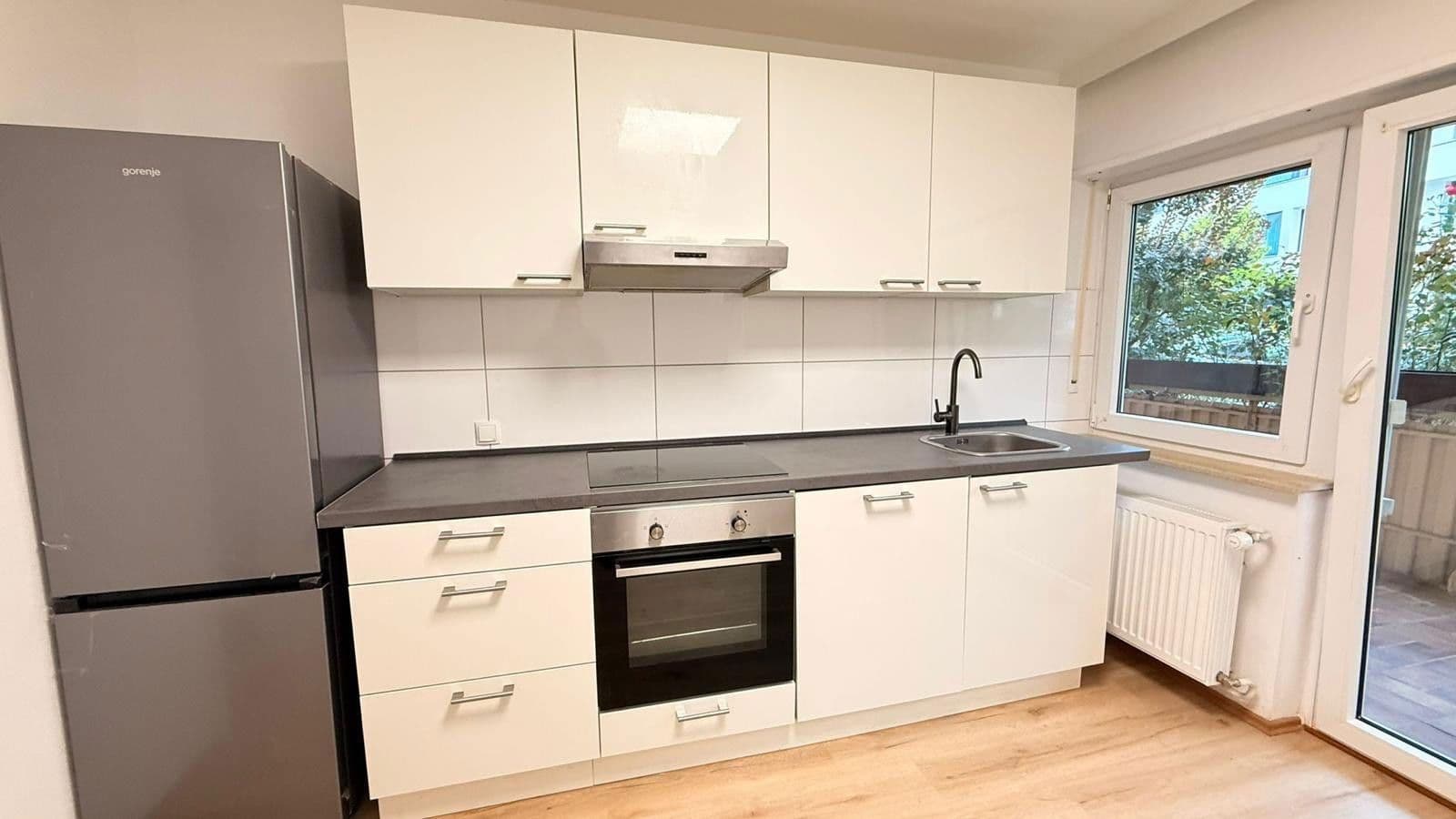 Pronájem bytu 2+1 78 m², Friedrich-Ebert Str, Dossenheim, Bádensko-Württembersko Pronájem bytu 2+1 78 m², Friedrich-Ebert Str, Dossenheim, Bádensko-Württembersko