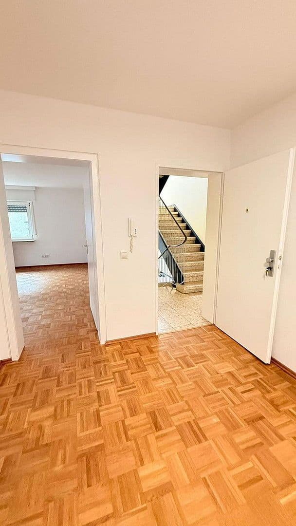 Pronájem bytu 2+1 78 m², Friedrich-Ebert Str, Dossenheim, Bádensko-Württembersko Pronájem bytu 2+1 78 m², Friedrich-Ebert Str, Dossenheim, Bádensko-Württembersko
