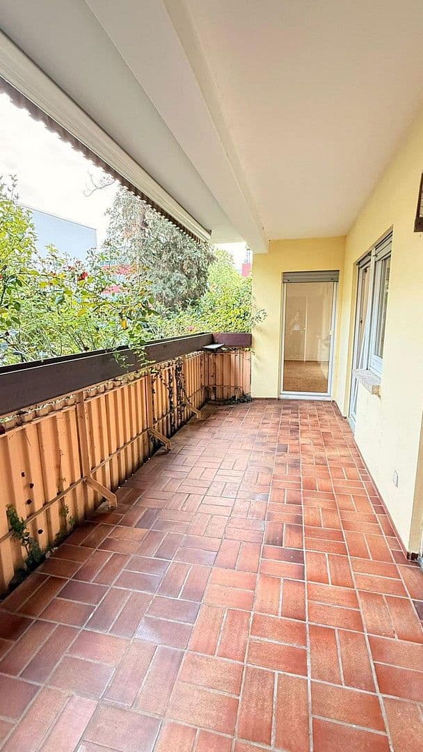 Pronájem bytu 2+1 78 m², Friedrich-Ebert Str, Dossenheim, Bádensko-Württembersko Pronájem bytu 2+1 78 m², Friedrich-Ebert Str, Dossenheim, Bádensko-Württembersko
