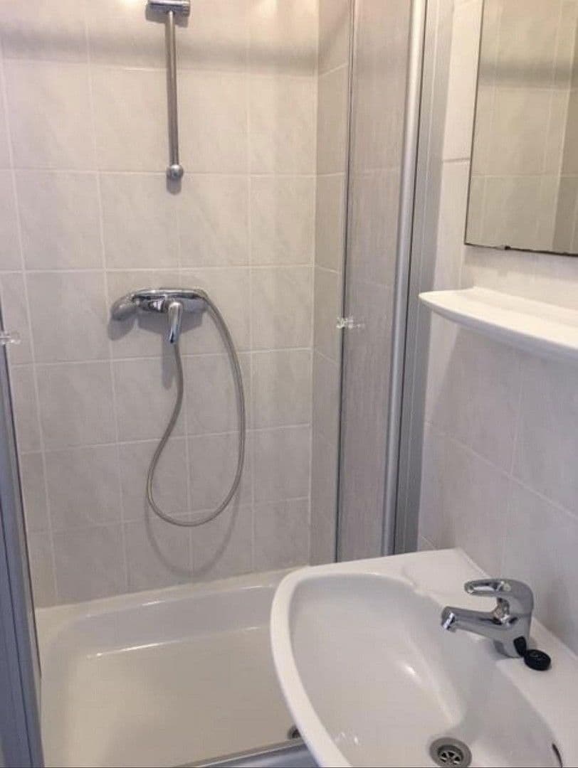 Pronájem bytu 1+1 18 m², Mannheim, Bádensko-Württembersko Pronájem bytu 1+1 18 m², Mannheim, Bádensko-Württembersko