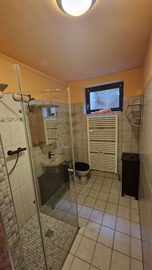 Pronájem bytu 6+1 130 m², Gau-Algesheim, Porýní-Falc Pronájem bytu 6+1 130 m², Gau-Algesheim, Porýní-Falc
