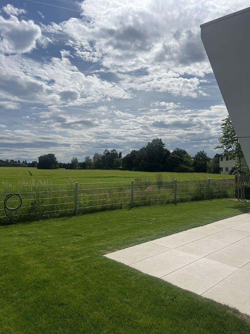 Prodej domu 218 m², pozemek 500 m², Krailling, Bavorsko Prodej domu 218 m², pozemek 500 m², Krailling, Bavorsko