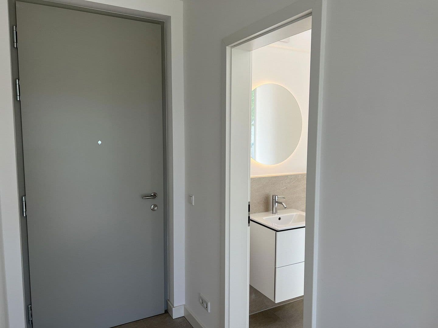 Prodej domu 218 m², pozemek 500 m², Krailling, Bavorsko Prodej domu 218 m², pozemek 500 m², Krailling, Bavorsko