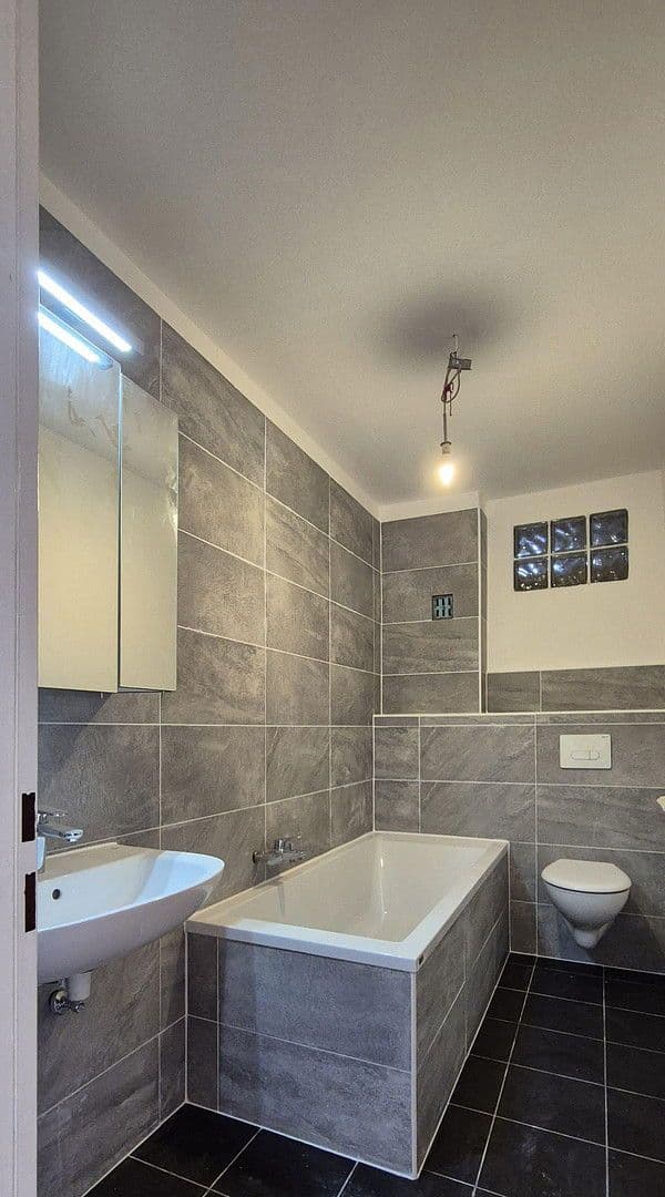 Pronájem bytu 2+1 52 m², Usastraße 8a, Neu-Anspach, Hessen Pronájem bytu 2+1 52 m², Usastraße 8a, Neu-Anspach, Hessen