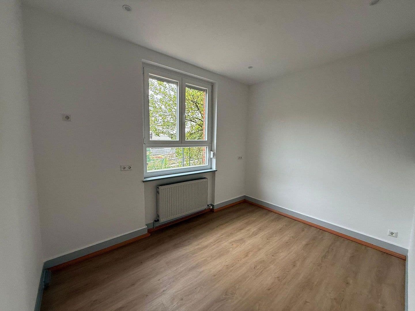 Pronájem bytu 3+1 81 m², Heilbronn, Bádensko-Württembersko Pronájem bytu 3+1 81 m², Heilbronn, Bádensko-Württembersko
