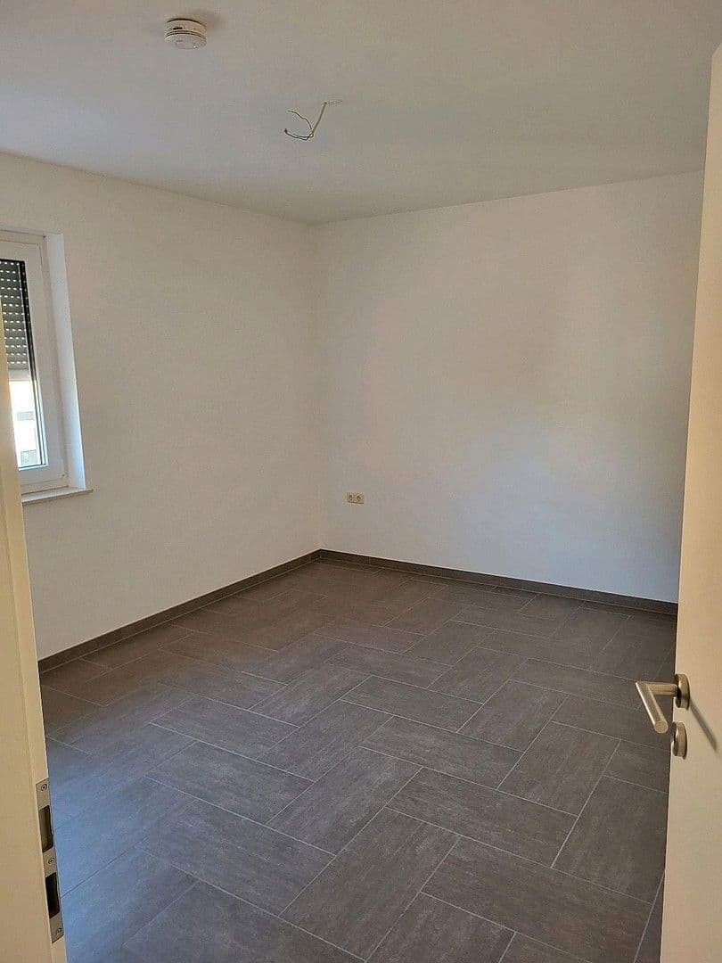 Pronájem bytu 3+1 76 m², Cottbus, Braniborsko Pronájem bytu 3+1 76 m², Cottbus, Braniborsko