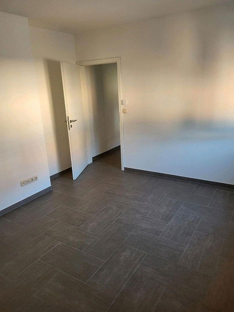 Pronájem bytu 3+1 76 m², Cottbus, Braniborsko Pronájem bytu 3+1 76 m², Cottbus, Braniborsko