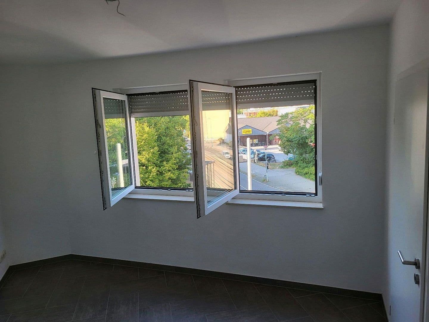Pronájem bytu 3+1 76 m², Cottbus, Braniborsko Pronájem bytu 3+1 76 m², Cottbus, Braniborsko