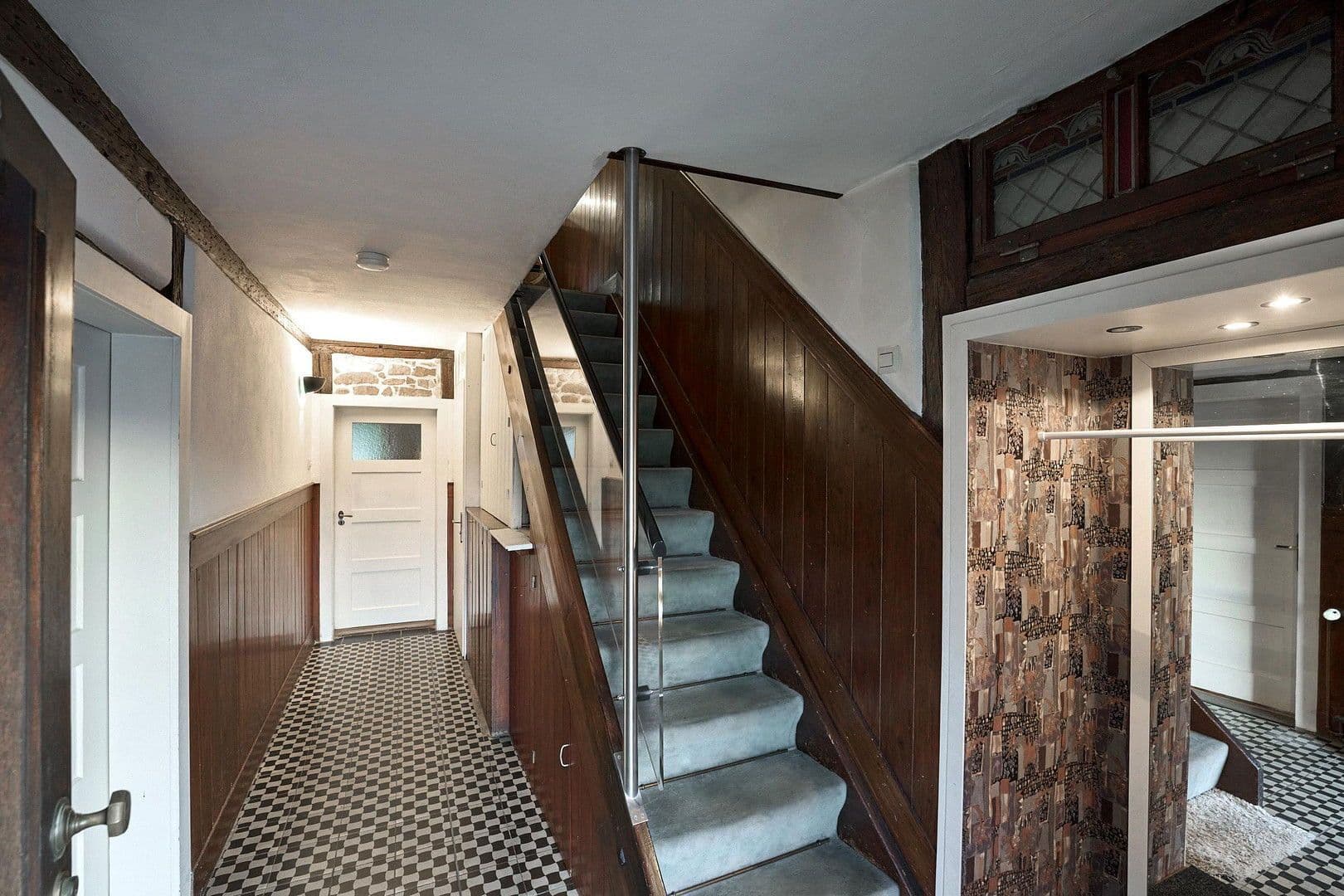 Prodej domu 153 m², pozemek 501 m², Backnang, Bádensko-Württembersko Prodej domu 153 m², pozemek 501 m², Backnang, Bádensko-Württembersko