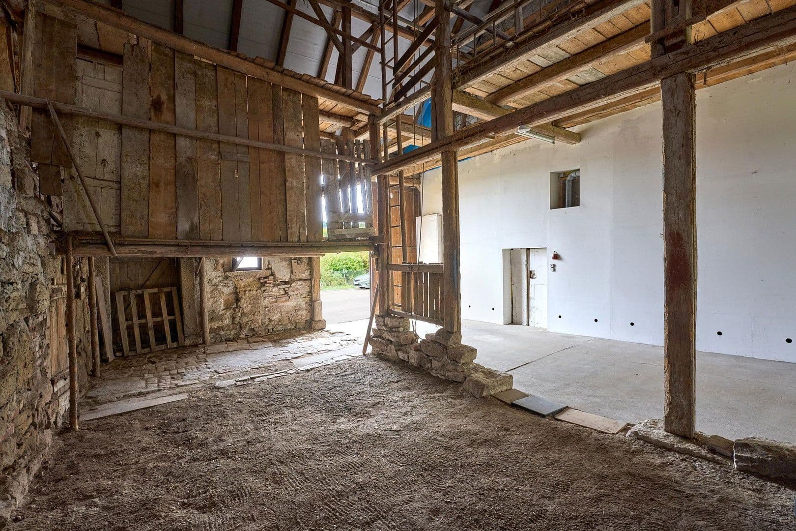 Prodej domu 153 m², pozemek 501 m², Backnang, Bádensko-Württembersko Prodej domu 153 m², pozemek 501 m², Backnang, Bádensko-Württembersko