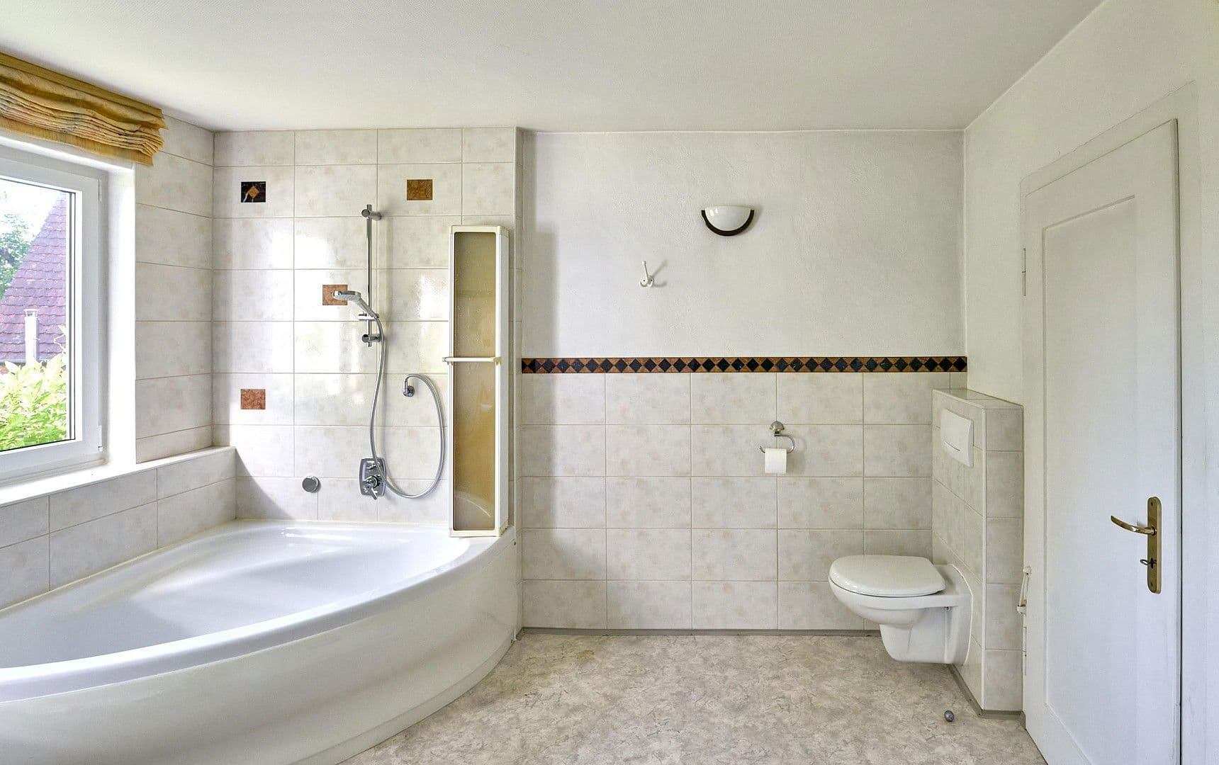 Prodej domu 153 m², pozemek 501 m², Backnang, Bádensko-Württembersko Prodej domu 153 m², pozemek 501 m², Backnang, Bádensko-Württembersko