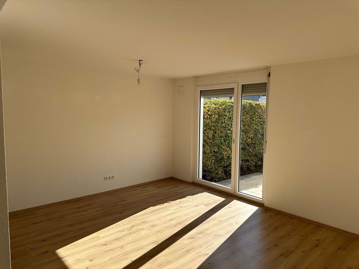 Prodej domu 141 m², pozemek 200 m², Flein, Bádensko-Württembersko Prodej domu 141 m², pozemek 200 m², Flein, Bádensko-Württembersko