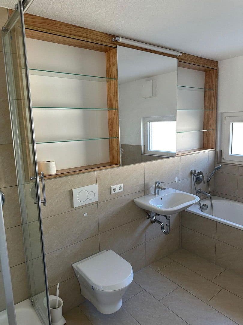 Prodej domu 141 m², pozemek 200 m², Flein, Bádensko-Württembersko Prodej domu 141 m², pozemek 200 m², Flein, Bádensko-Württembersko