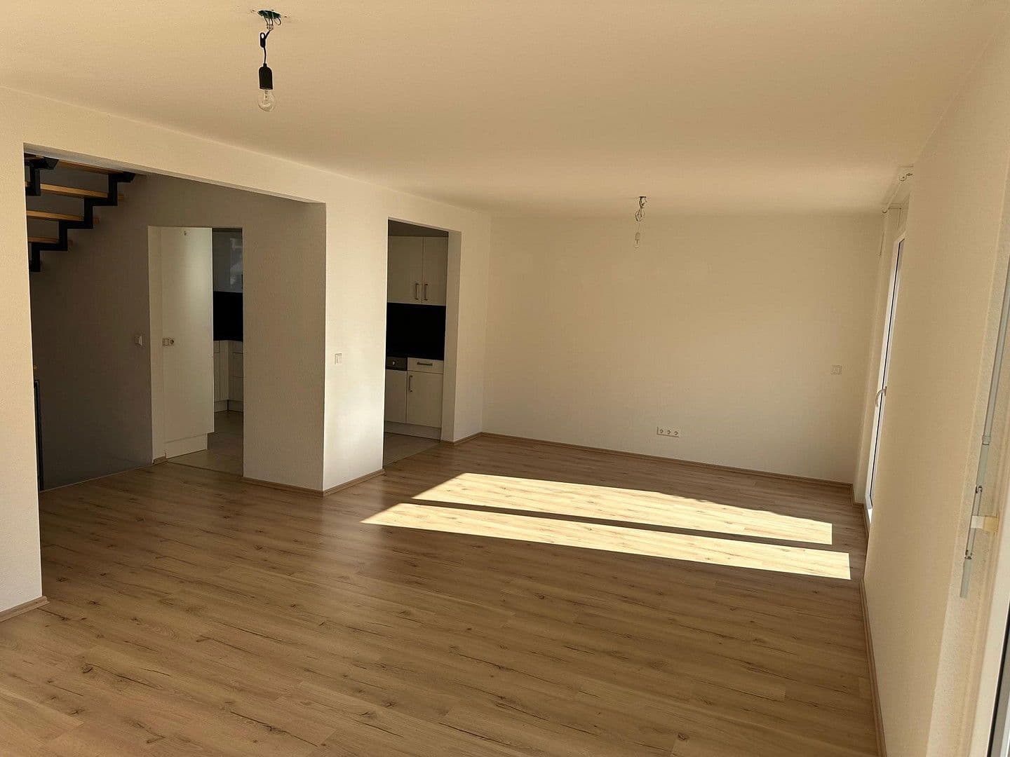 Prodej domu 141 m², pozemek 200 m², Flein, Bádensko-Württembersko Prodej domu 141 m², pozemek 200 m², Flein, Bádensko-Württembersko
