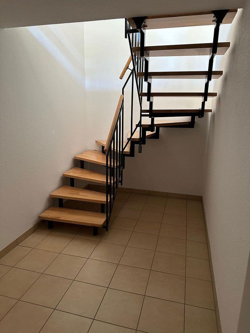 Prodej domu 141 m², pozemek 200 m², Flein, Bádensko-Württembersko Prodej domu 141 m², pozemek 200 m², Flein, Bádensko-Württembersko
