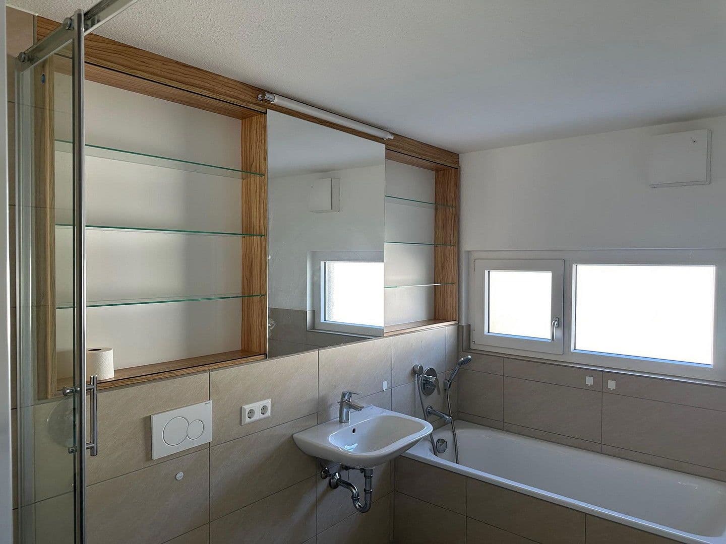 Prodej domu 141 m², pozemek 200 m², Flein, Bádensko-Württembersko Prodej domu 141 m², pozemek 200 m², Flein, Bádensko-Württembersko