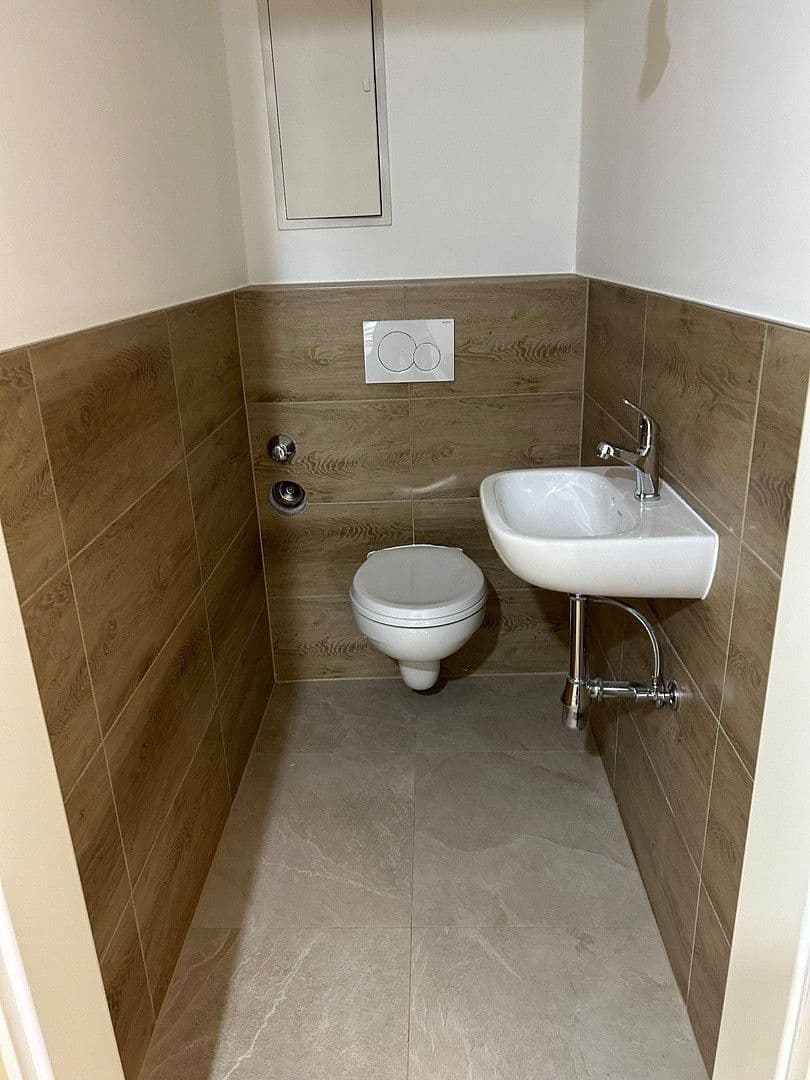 Pronájem bytu 3+kk 77 m², Flurstr. 14a, Iserlohn, Severní Porýní-Vestfálsko Pronájem bytu 3+kk 77 m², Flurstr. 14a, Iserlohn, Severní Porýní-Vestfálsko