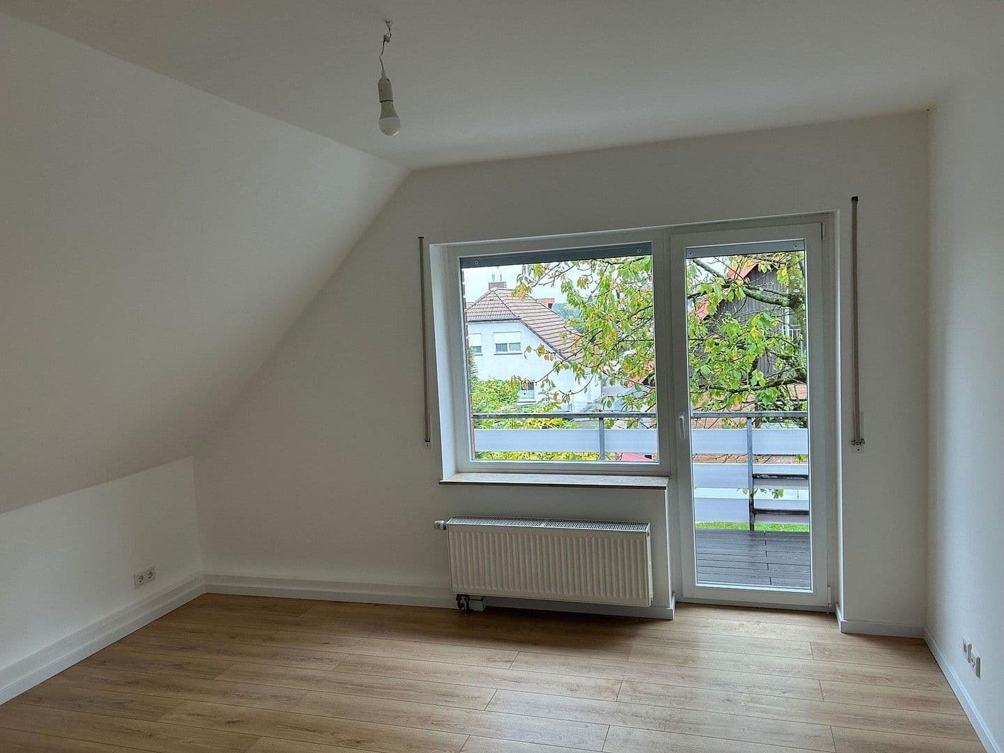Pronájem bytu 3+kk 77 m², Flurstr. 14a, Iserlohn, Severní Porýní-Vestfálsko Pronájem bytu 3+kk 77 m², Flurstr. 14a, Iserlohn, Severní Porýní-Vestfálsko