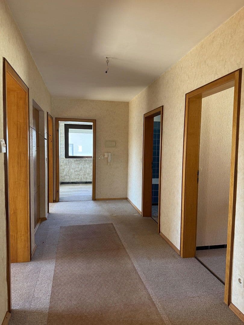 Prodej domu 265 m², pozemek 692 m², Goethestraße 41, Hirschberg an der Bergstraße, Bádensko-Württembersko Prodej domu 265 m², pozemek 692 m², Goethestraße 41, Hirschberg an der Bergstraße, Bádensko-Württembersko