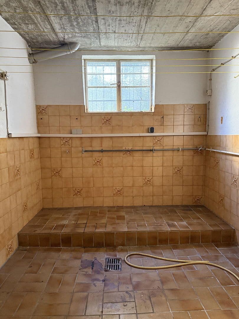 Prodej domu 265 m², pozemek 692 m², Goethestraße 41, Hirschberg an der Bergstraße, Bádensko-Württembersko Prodej domu 265 m², pozemek 692 m², Goethestraße 41, Hirschberg an der Bergstraße, Bádensko-Württembersko