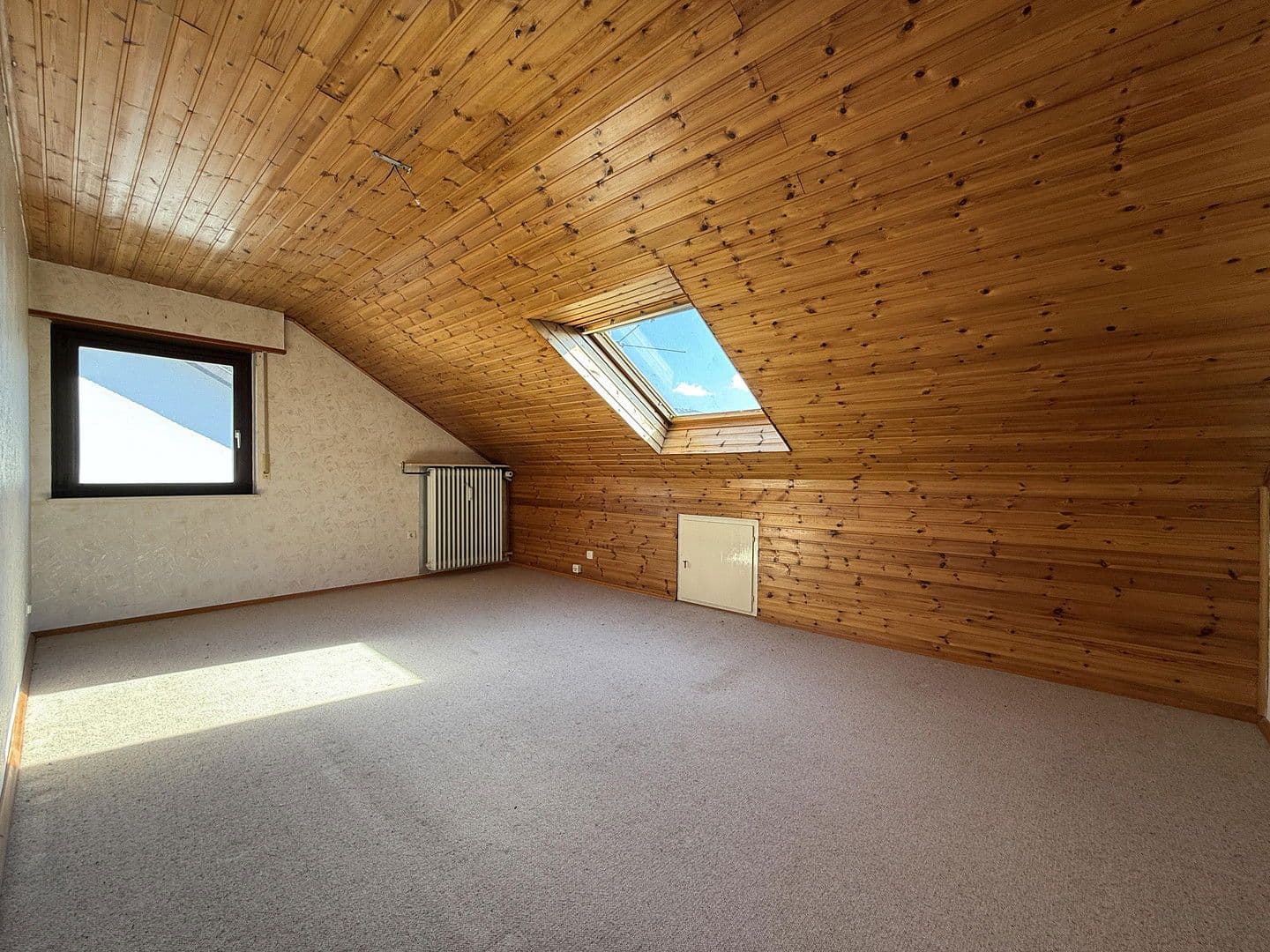 Prodej domu 265 m², pozemek 692 m², Goethestraße 41, Hirschberg an der Bergstraße, Bádensko-Württembersko Prodej domu 265 m², pozemek 692 m², Goethestraße 41, Hirschberg an der Bergstraße, Bádensko-Württembersko