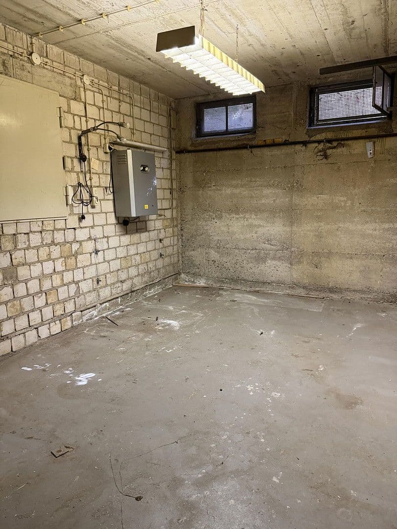 Prodej domu 265 m², pozemek 692 m², Goethestraße 41, Hirschberg an der Bergstraße, Bádensko-Württembersko Prodej domu 265 m², pozemek 692 m², Goethestraße 41, Hirschberg an der Bergstraße, Bádensko-Württembersko