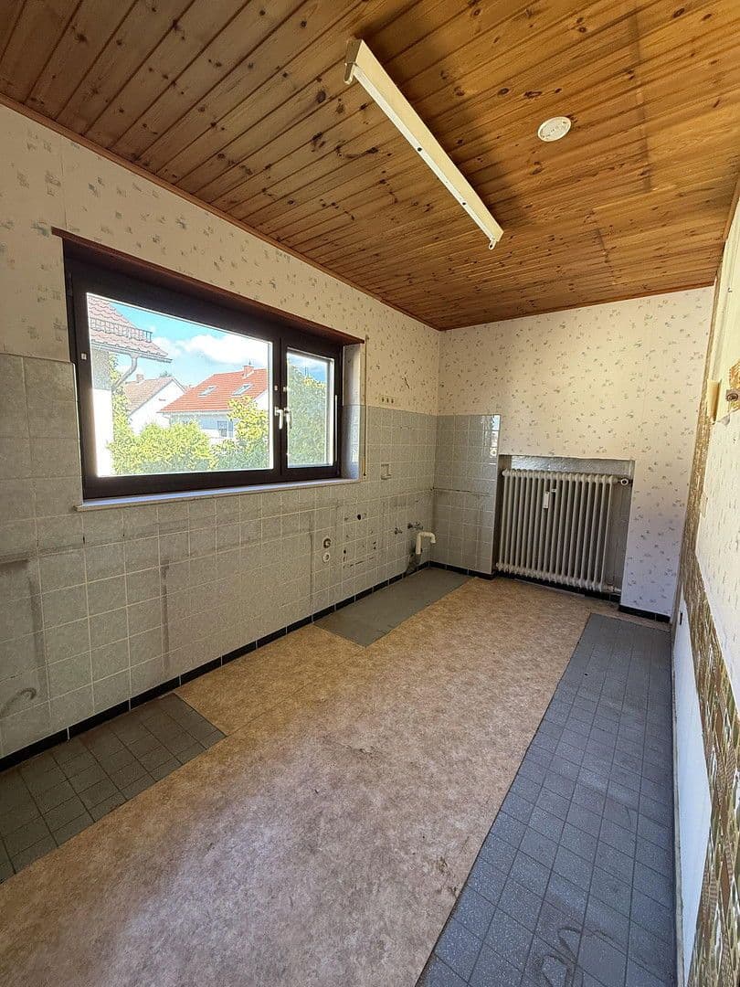 Prodej domu 265 m², pozemek 692 m², Goethestraße 41, Hirschberg an der Bergstraße, Bádensko-Württembersko Prodej domu 265 m², pozemek 692 m², Goethestraße 41, Hirschberg an der Bergstraße, Bádensko-Württembersko