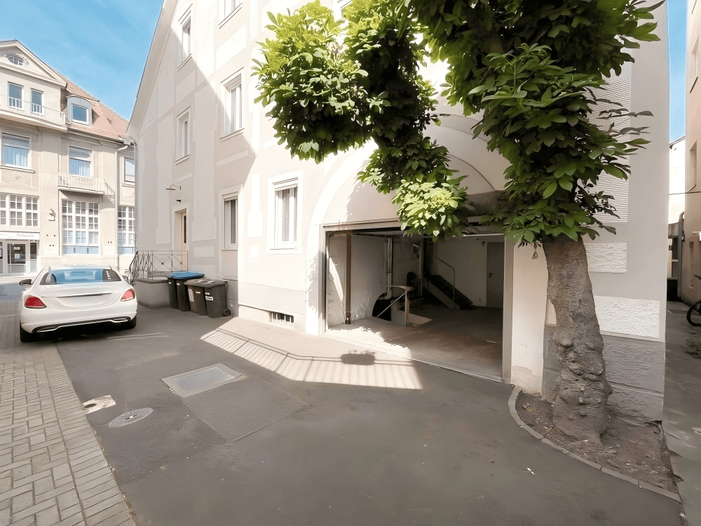 Pronájem bytu 2+1 35 m², Theresienstr. 25, Chýžice, Bavorsko Pronájem bytu 2+1 35 m², Theresienstr. 25, Chýžice, Bavorsko