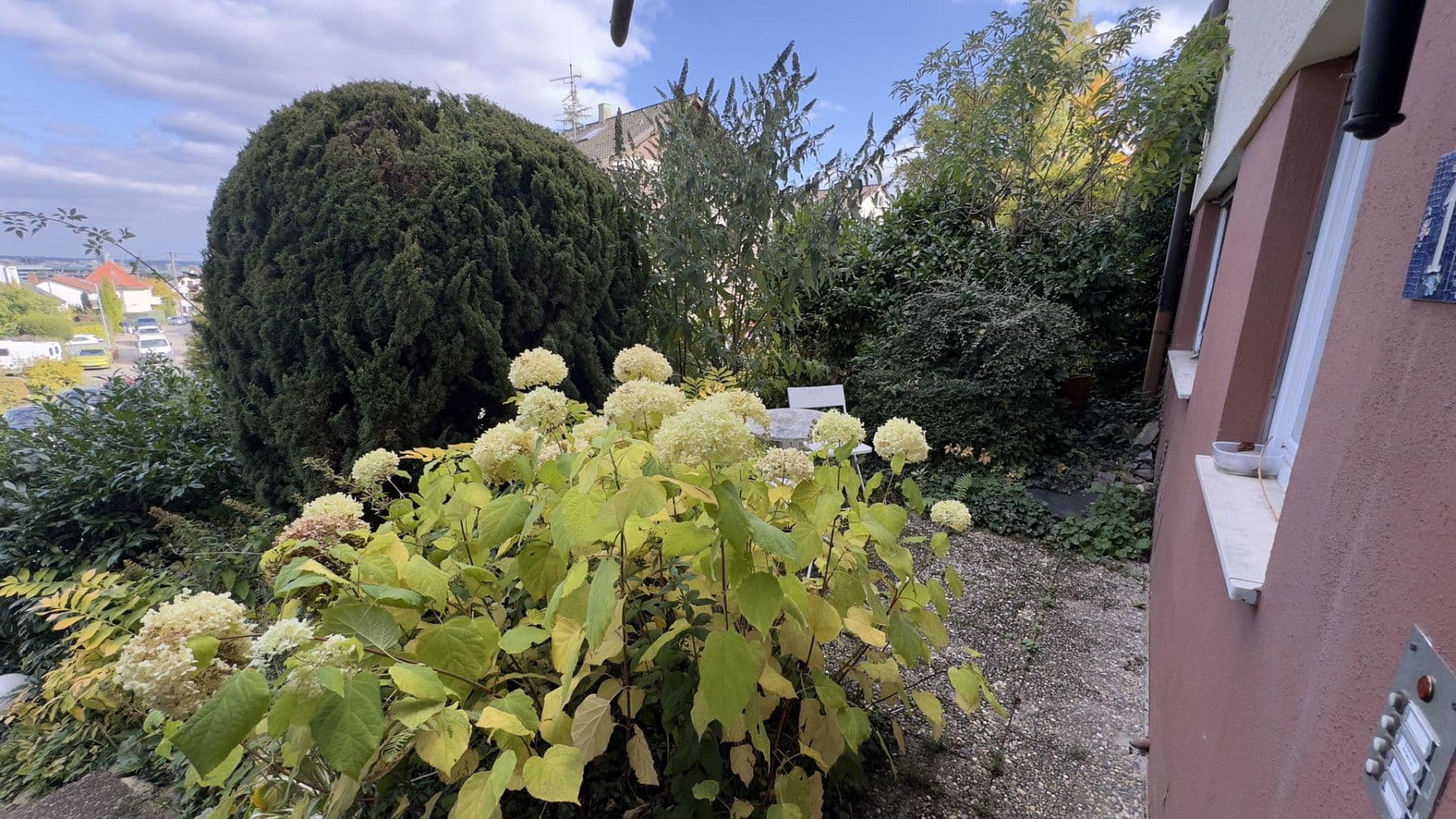 Prodej domu 199 m², pozemek 357 m², Im Haldenhau 17, Stuttgart, Bádensko-Württembersko Prodej domu 199 m², pozemek 357 m², Im Haldenhau 17, Stuttgart, Bádensko-Württembersko