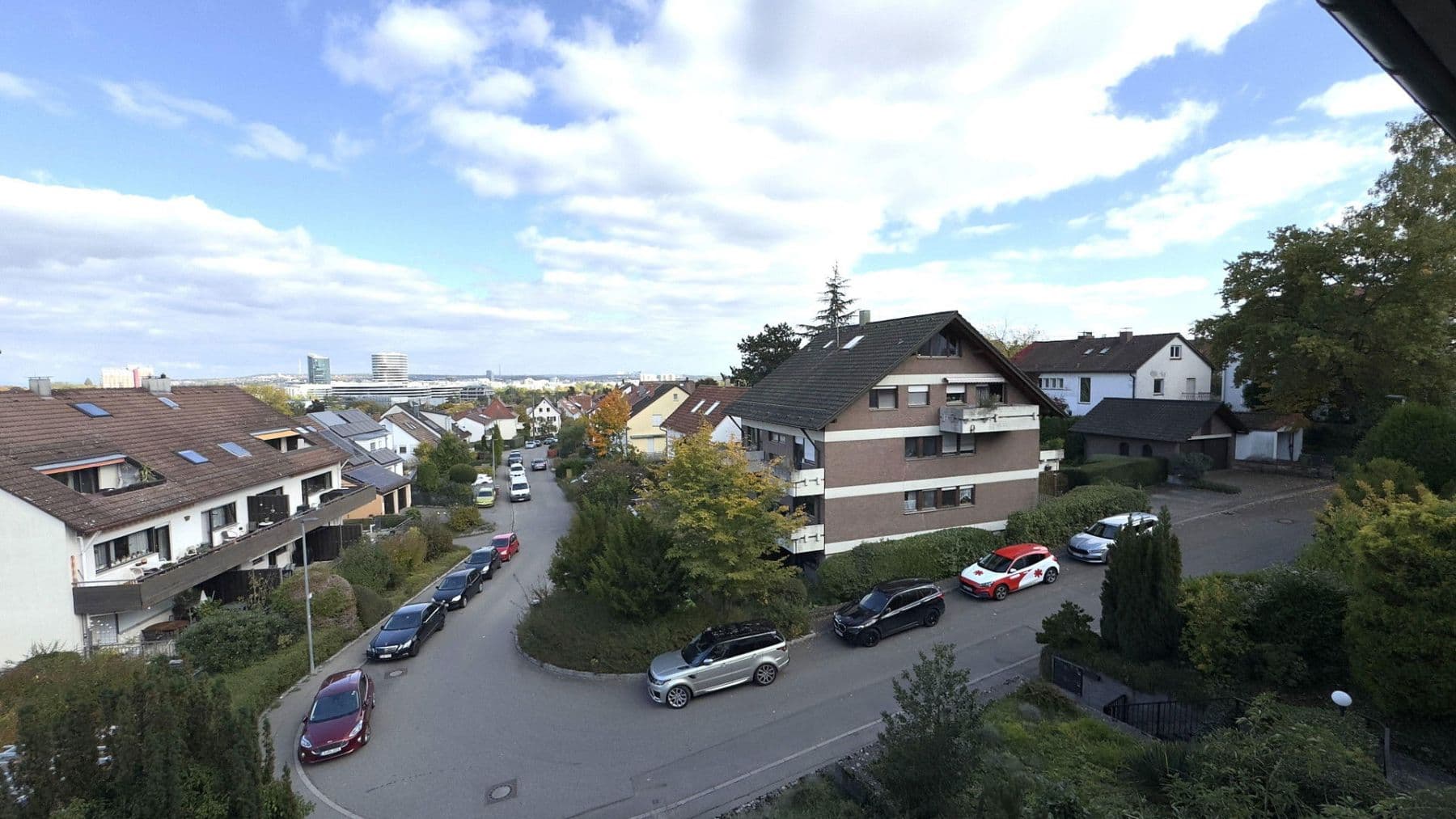 Prodej domu 199 m², pozemek 357 m², Im Haldenhau 17, Stuttgart, Bádensko-Württembersko Prodej domu 199 m², pozemek 357 m², Im Haldenhau 17, Stuttgart, Bádensko-Württembersko