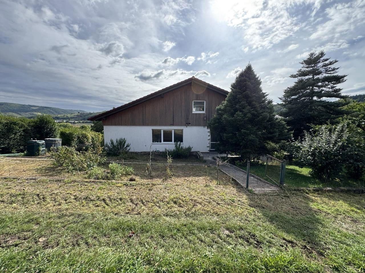 Prodej domu 408 m², pozemek 1.077 m², Martinstein, Porýní-Falc Prodej domu 408 m², pozemek 1.077 m², Martinstein, Porýní-Falc