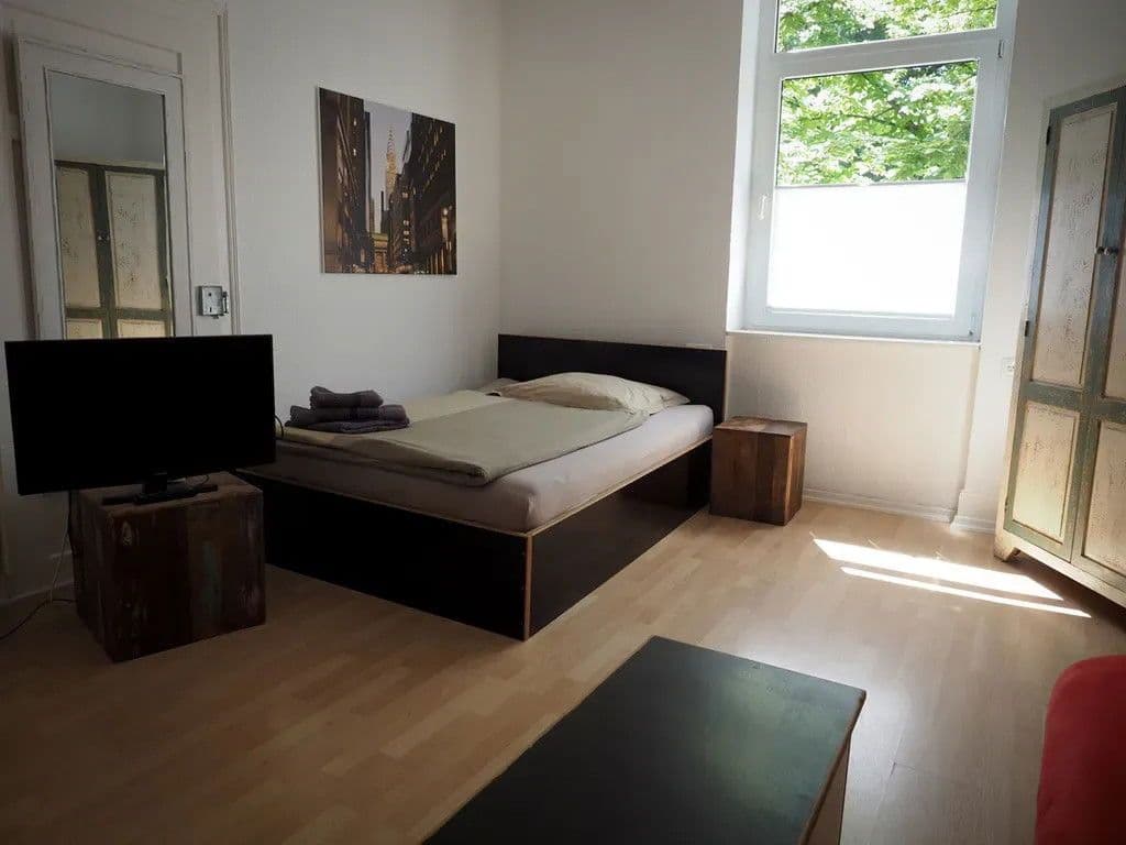 Pronájem bytu  124 m², Königssteinerstr. 48, Frankfurt am Main, Hessen Pronájem bytu  124 m², Königssteinerstr. 48, Frankfurt am Main, Hessen