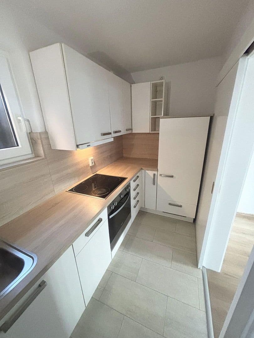 Pronájem bytu 3+1 75 m², Wertherstr., Bielefeld, Severní Porýní-Vestfálsko Pronájem bytu 3+1 75 m², Wertherstr., Bielefeld, Severní Porýní-Vestfálsko