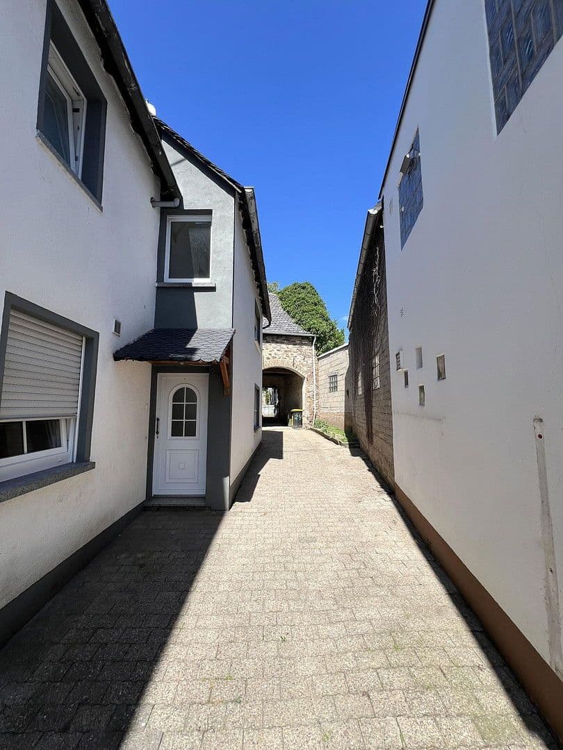 Prodej domu 100 m², pozemek 320 m², Neuhäusel, Porýní-Falc Prodej domu 100 m², pozemek 320 m², Neuhäusel, Porýní-Falc