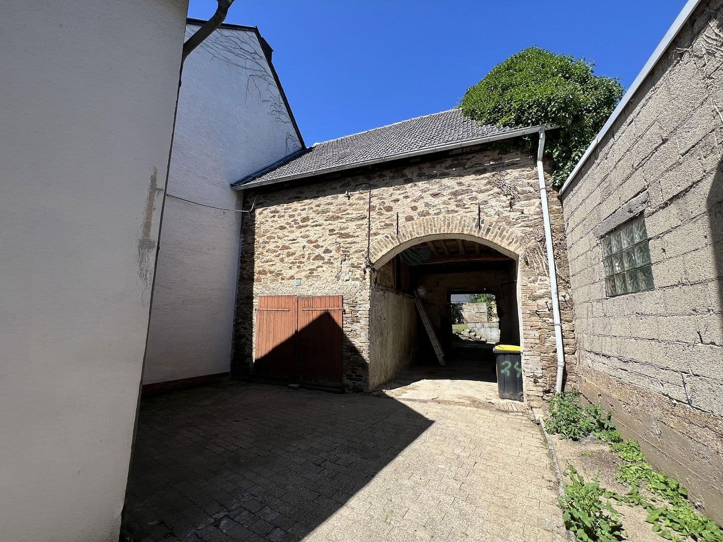 Prodej domu 100 m², pozemek 320 m², Neuhäusel, Porýní-Falc Prodej domu 100 m², pozemek 320 m², Neuhäusel, Porýní-Falc