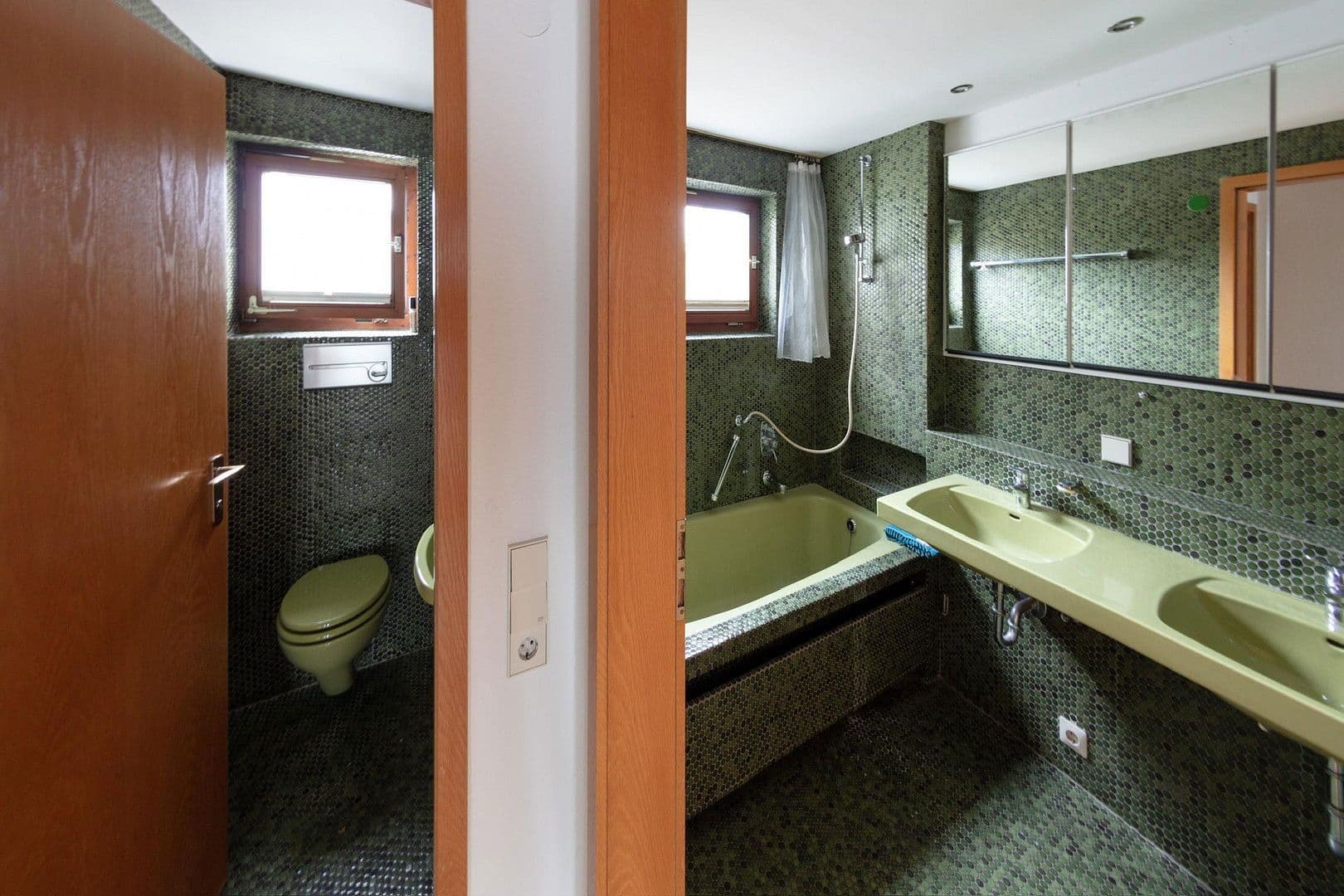 Prodej domu 160 m², pozemek 410 m², Meisenbergweg 16, Leonberg, Bádensko-Württembersko Prodej domu 160 m², pozemek 410 m², Meisenbergweg 16, Leonberg, Bádensko-Württembersko