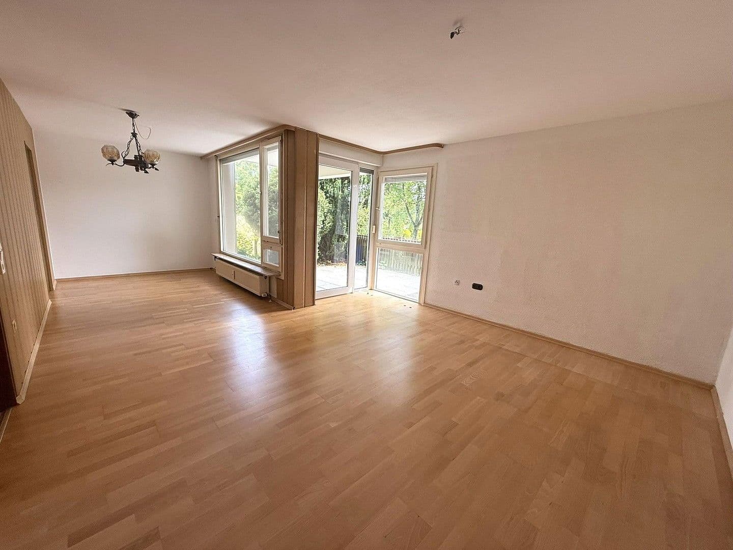 Prodej bytu 3+1 79 m², Neißestraße 6, Schwäbisch Gmünd, Bádensko-Württembersko Prodej bytu 3+1 79 m², Neißestraße 6, Schwäbisch Gmünd, Bádensko-Württembersko