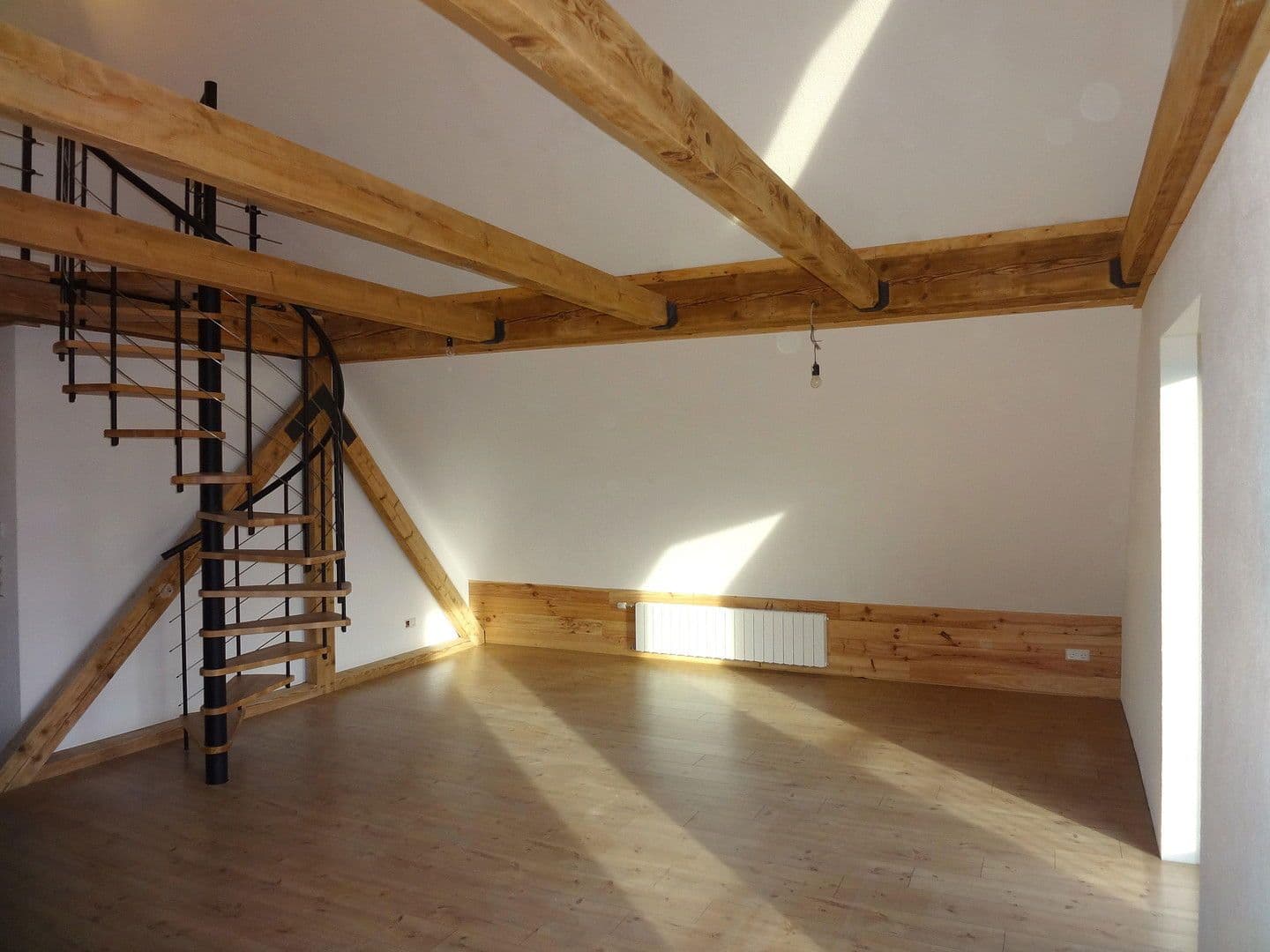 Pronájem bytu 3+kk 107 m², Loßburg, Bádensko-Württembersko Pronájem bytu 3+kk 107 m², Loßburg, Bádensko-Württembersko