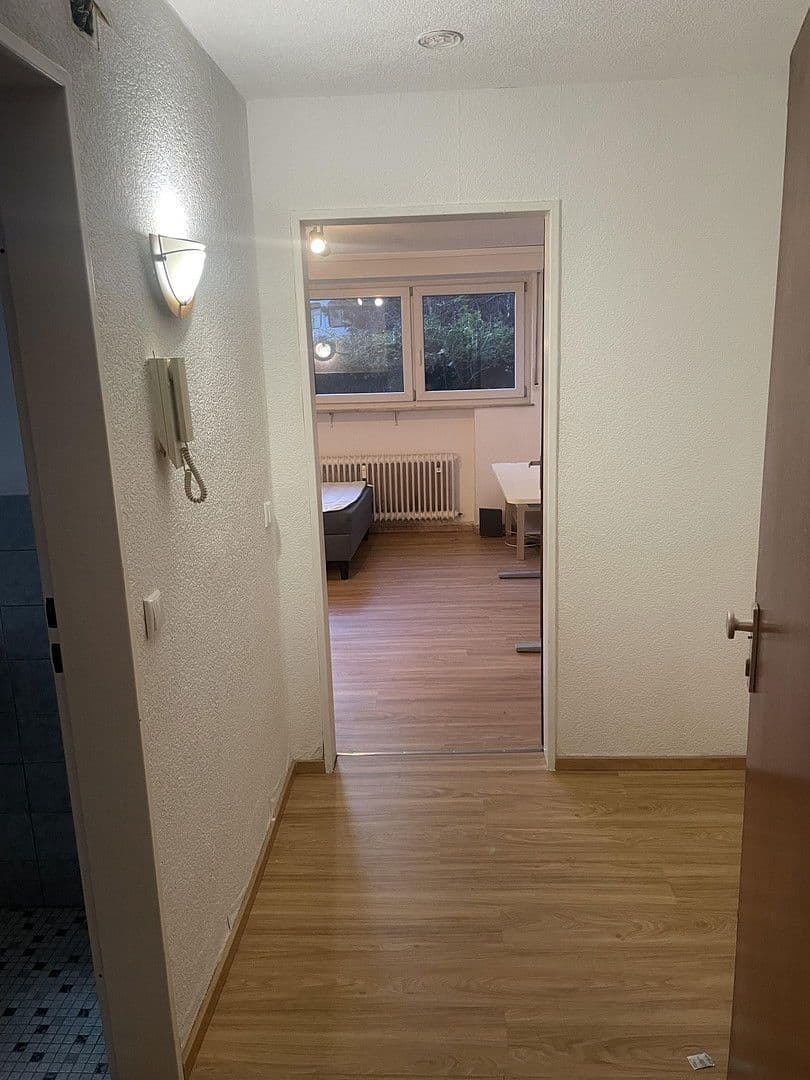 Pronájem bytu 1+1 20 m², Schwarzer Weg 4, Darmstadt, Hessen Pronájem bytu 1+1 20 m², Schwarzer Weg 4, Darmstadt, Hessen