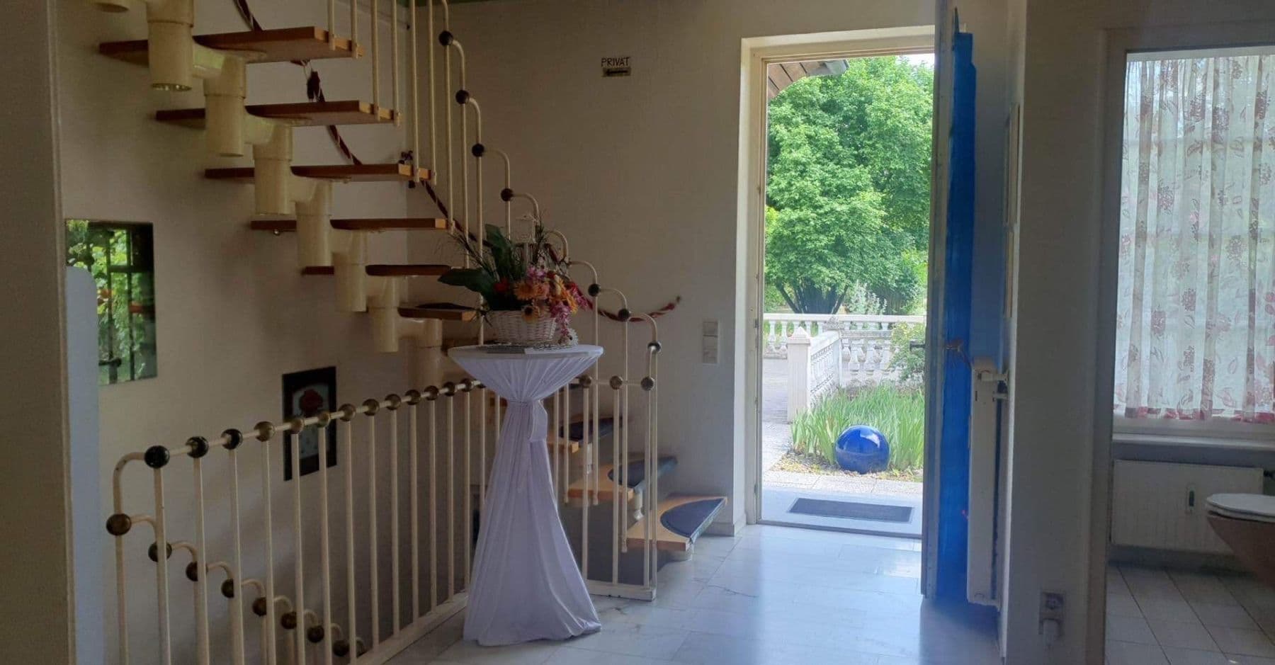 Prodej domu 240 m², pozemek 3.325 m², Riedstr.5, Munderkingen, Bádensko-Württembersko Prodej domu 240 m², pozemek 3.325 m², Riedstr.5, Munderkingen, Bádensko-Württembersko