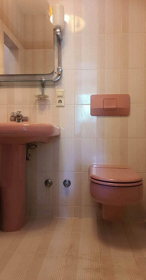 Prodej domu 240 m², pozemek 3.325 m², Riedstr.5, Munderkingen, Bádensko-Württembersko Prodej domu 240 m², pozemek 3.325 m², Riedstr.5, Munderkingen, Bádensko-Württembersko