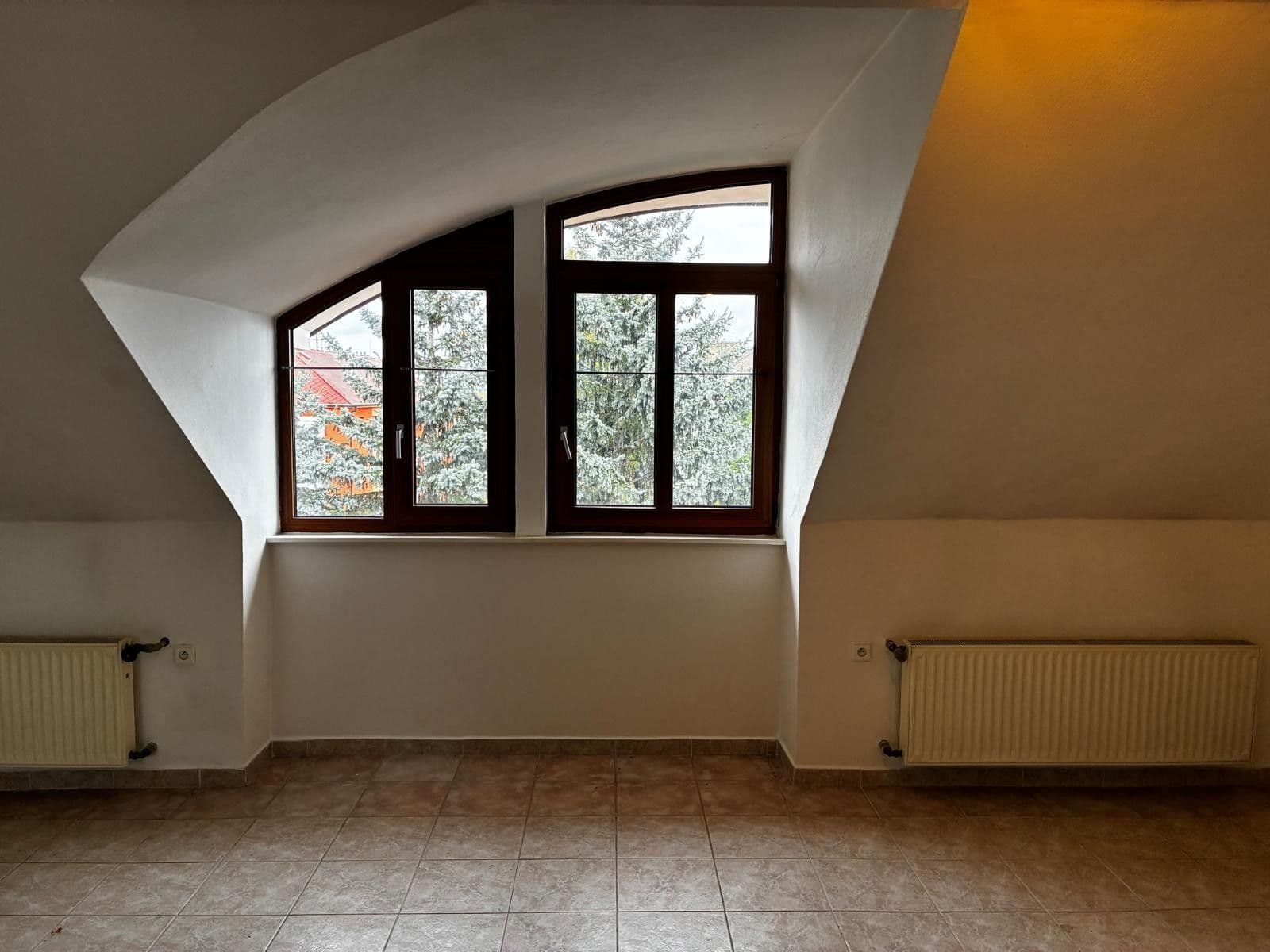 Prodej bytu 4+1 106 m², Táboritská, Třeboň, Jihočeský kraj Prodej bytu 4+1 106 m², Táboritská, Třeboň, Jihočeský kraj