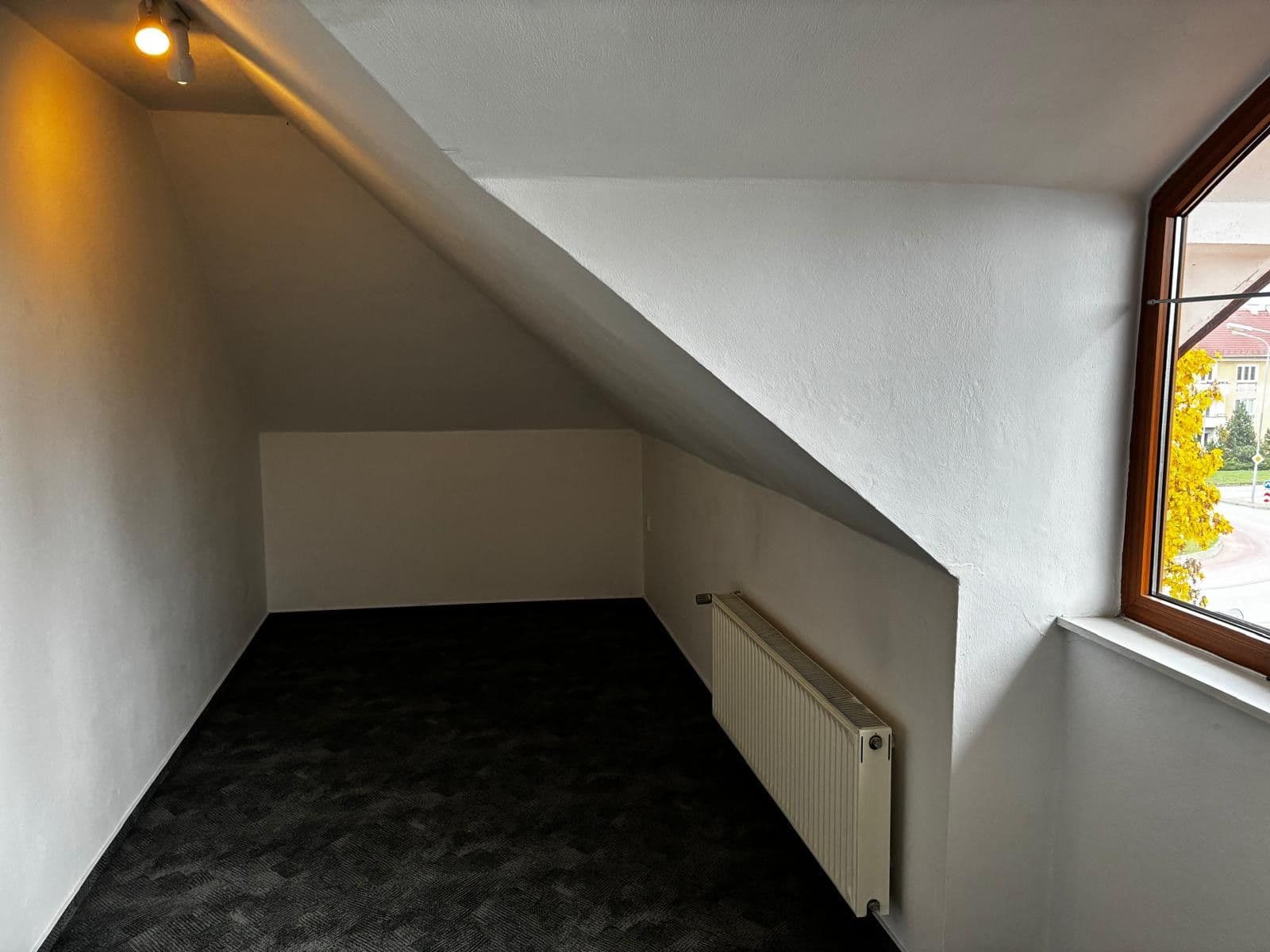 Prodej bytu 4+1 106 m², Táboritská, Třeboň, Jihočeský kraj Prodej bytu 4+1 106 m², Táboritská, Třeboň, Jihočeský kraj