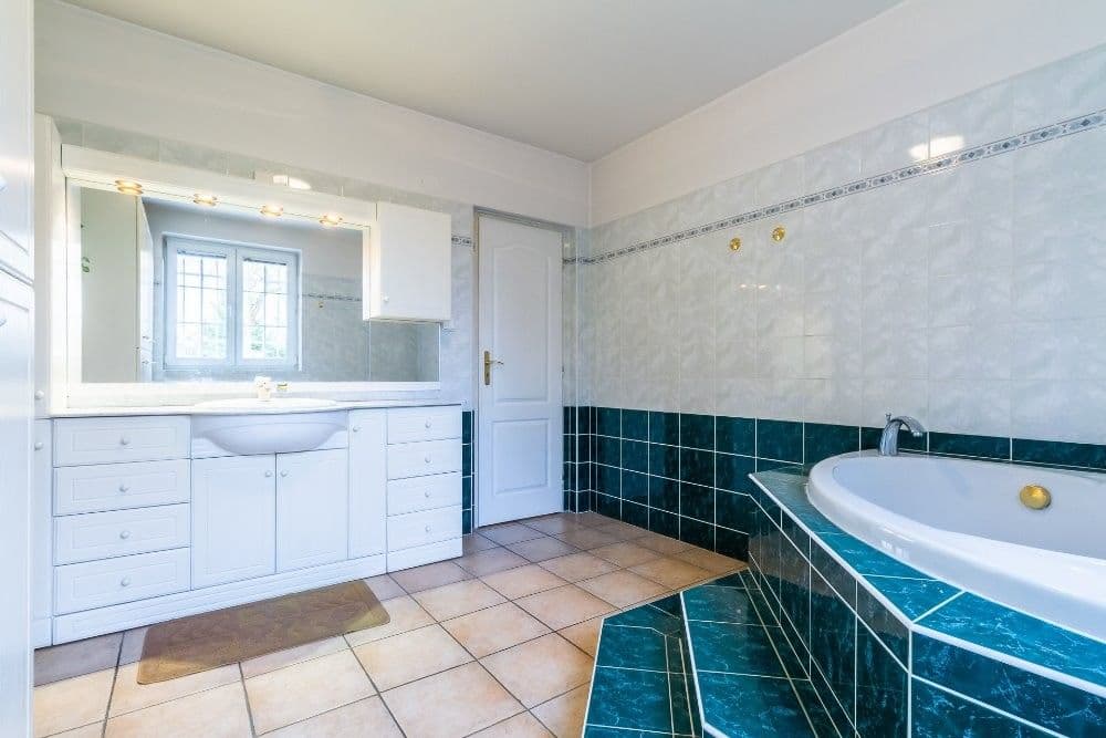 Prodej domu 284 m², pozemek 1.100 m², Dolany, Středočeský kraj Prodej domu 284 m², pozemek 1.100 m², Dolany, Středočeský kraj