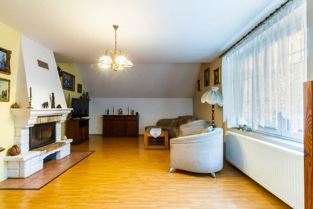 Prodej domu 284 m², pozemek 1.100 m², Dolany, Středočeský kraj Prodej domu 284 m², pozemek 1.100 m², Dolany, Středočeský kraj