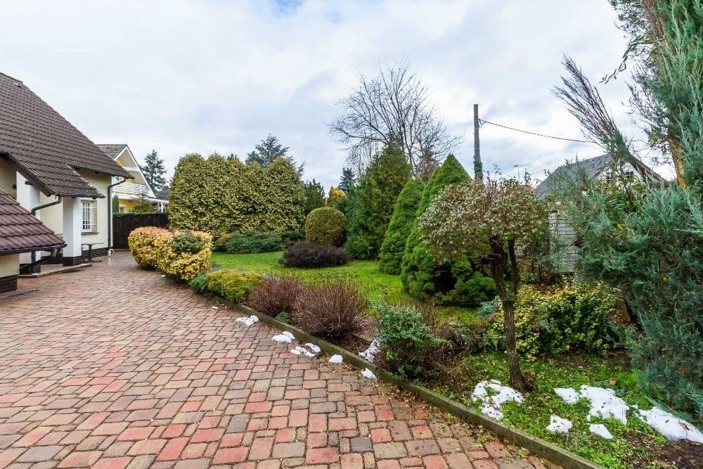 Prodej domu 284 m², pozemek 1.100 m², Dolany, Středočeský kraj Prodej domu 284 m², pozemek 1.100 m², Dolany, Středočeský kraj